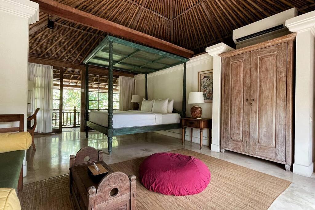 Beautiful Bali Culture At Centre Villa